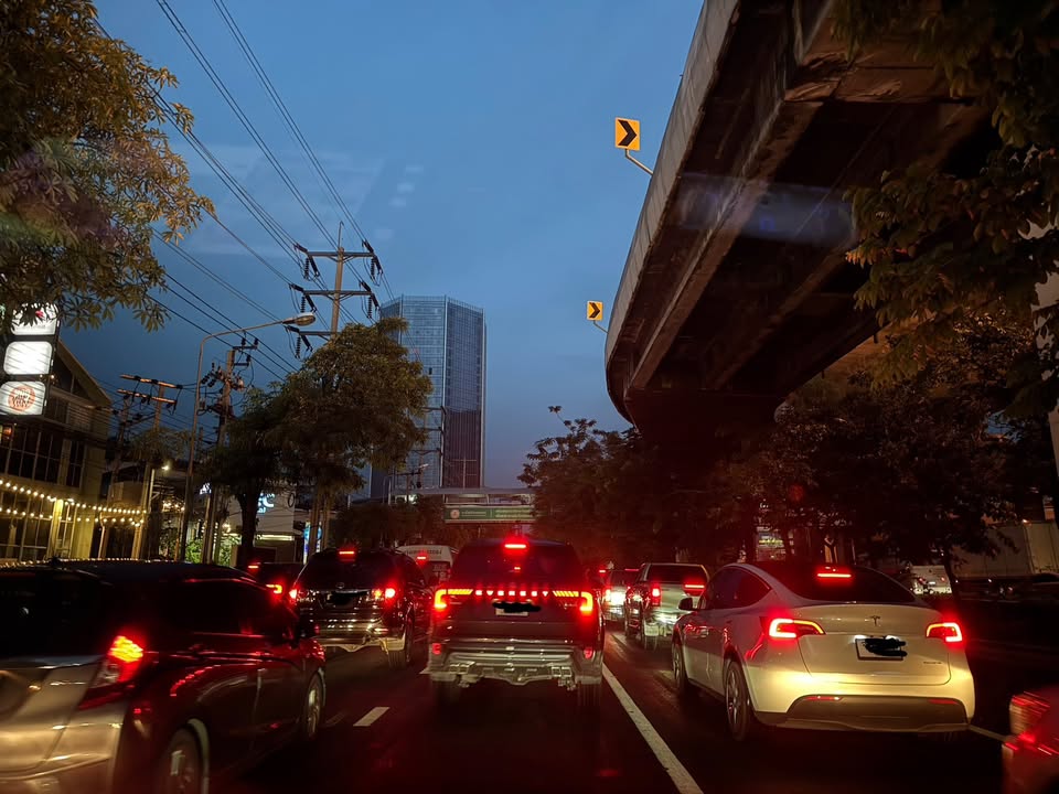 rt@kot-chap-:-18:55-ผ่านไปชั่วโมงกว่า-หลังจากลงทางด่วนบางนา-|-2025-05-16-11:56:00