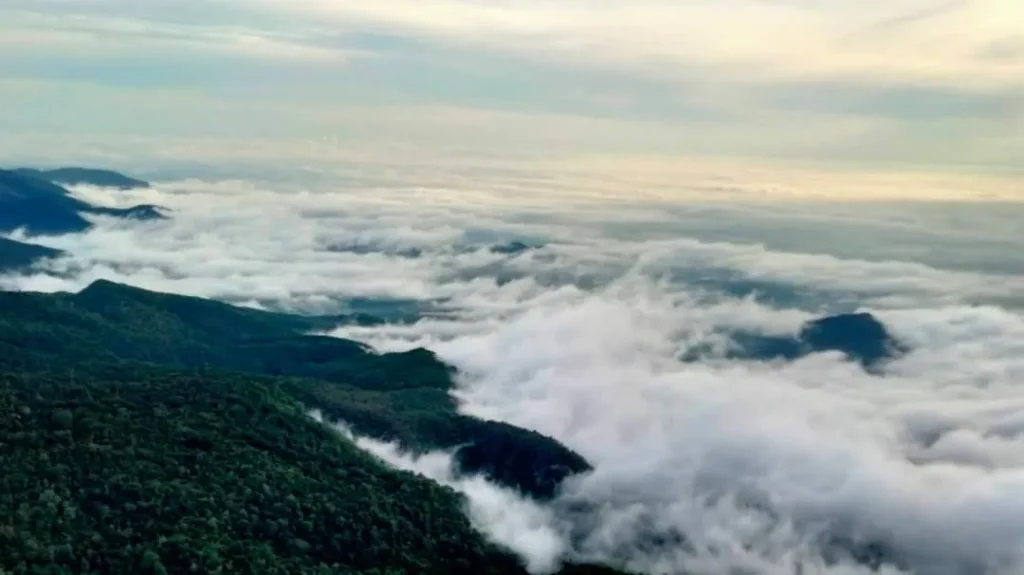 อุทยานแห่งชาติรามคำแหง-จ.สุโขทัย-โดยศูนย์บริการนักท่องเที่ยว