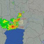22:00-กรุงเทพมหานคร-ฝนตก-ปกคลุมพื้นที่ฝั่งธนบุรีทั้งหมด-แนวริมแม่น้ำ-|-2025-06-05-15:05:00