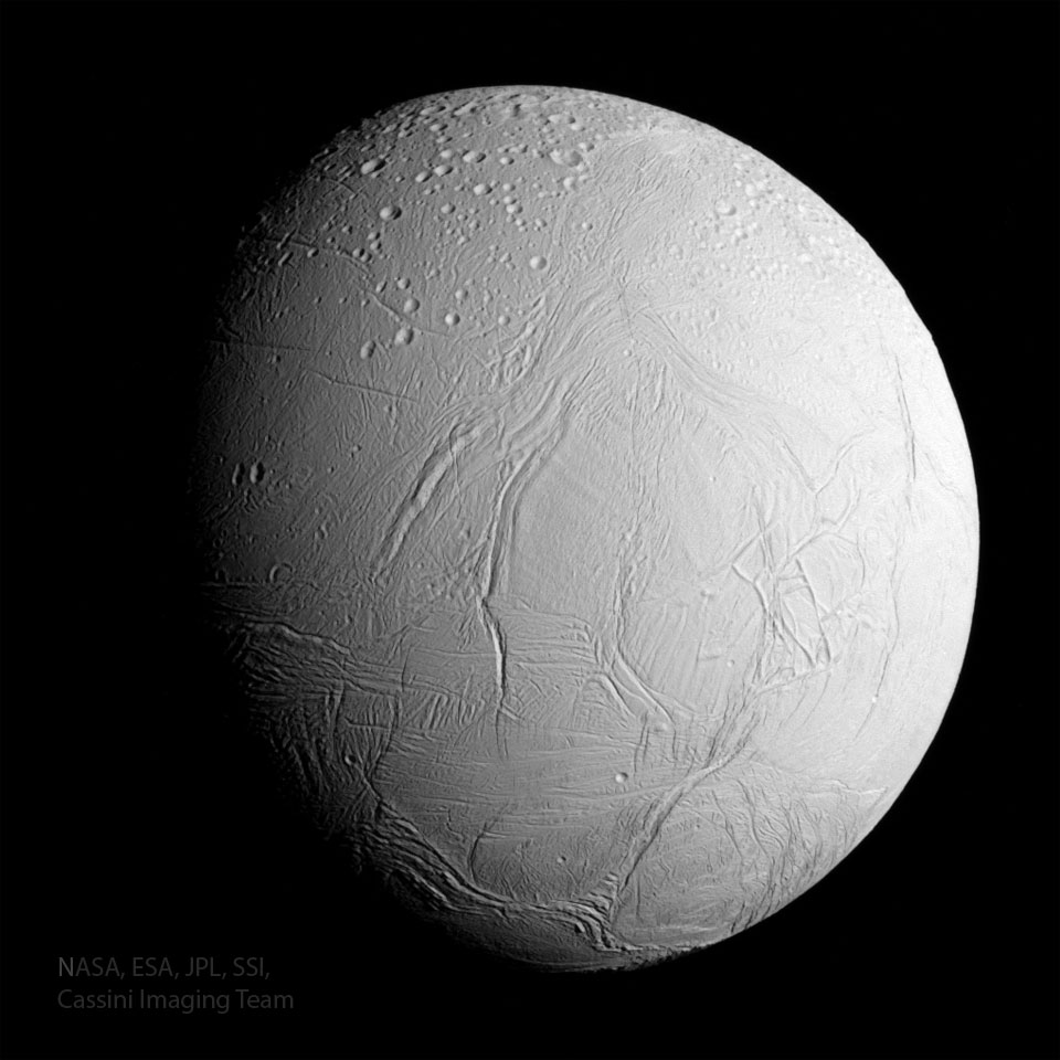 enceladus-ในสีที่ถูกต้อง