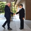 naruhito-ทักทายผู้นำชาวเยอรมันแสดงในทัวร์อนุสรณ์สงครามโลกครั้งที่สอง