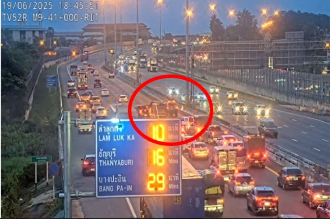 18:51-อุบัติเหตุ-ถนนกาญจนาภิเษก-(บางพลี->บางปะอิน)-มุ่งหน้-|-2025-06-19-11:52:00