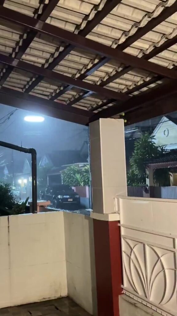rt@vanuthaset91-:-21-มิย.68-เวลา-21:00-ถลาง-จังหวัดภูเก็ต-ฝนตก-(f-|-2025-06-21-14:05:00