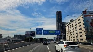 1038-น.-ทางพิเศษเฉลิมมหานคร-ขาออก-มุ่งหน้าบางนา-ใกล้ทางร่วม-|-2025-07-05-03:41:00