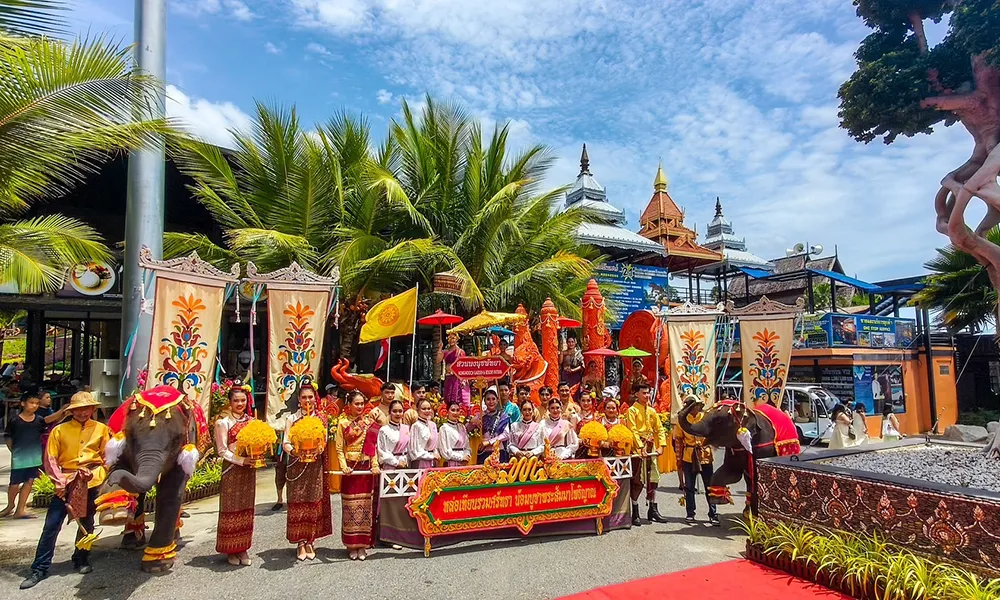 สวนนงนุชพัทยา-จัดขบวนแห่-พร้อมถวายเทียน-9-วัด-สืบสานประเพณีเข้าพรรษา