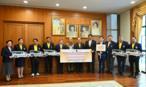 มูลนิธิตลาดหลักทรัพย์ฯ-สนับสนุนรถพยาบาลฉุกเฉิน-แก่มูลนิธิโรงพยาบาลสมเด็จพระยุพราช