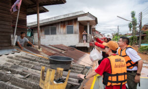 เครือซีพีเคียงข้างชาวน่าน-เร่งช่วยเหลือผู้ประสบอุทกภัย-ส่งอาหาร-น้ำดื่ม-ถุงยังชีพ