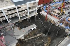 ถนนทรุดตัวหน้า-โรงพยาบาลวชิรพยาบาล:-เรารู้อะไรแล้วบ้าง-?