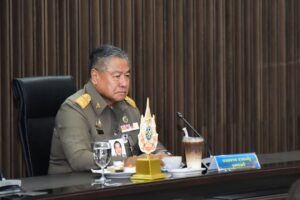 องคมนตรี-ประชุมติดตามสถานการณ์น้ำลุ่มเจ้าพระยา-พร้อมหารือแนว