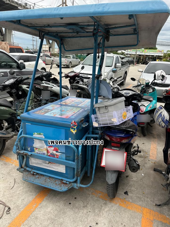 แชร์ตามหาเจ้าของรถ-รถจักรยานยนต์พ่วงข้างขายนม-คาดว่าน่าจะเก-|-2025-09-26-10:44:00