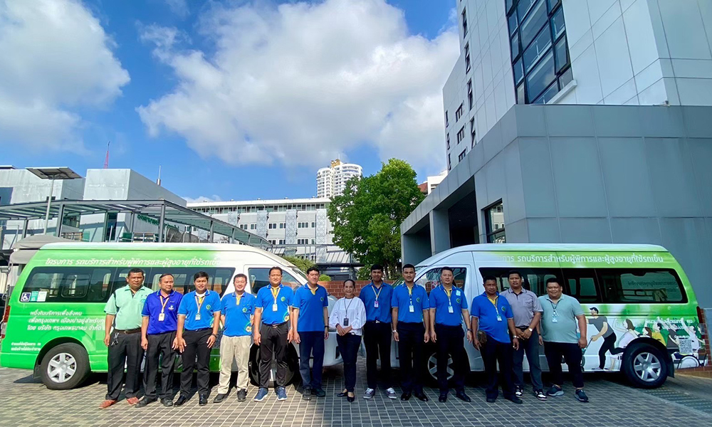โรงพยาบาลเจริญกรุงประชารักษ์-เปิดโครงการ-cosy-van-สุขภาพดี-ติดล้อได้-ฟรี-บริการรถรับ-ส่ง