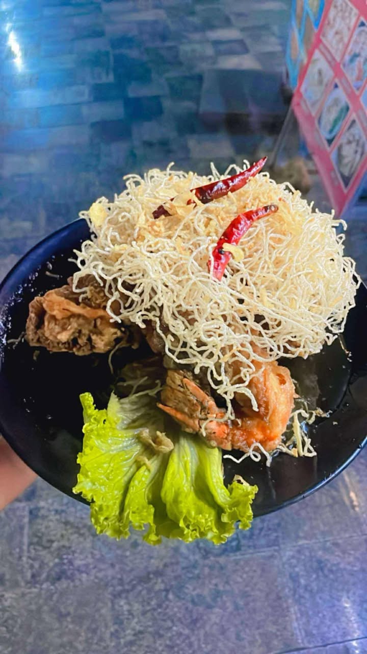 กุ้งแม่น้ำราดซอสมะขาม-ทีเด็ดร้านท่าโก๊-หน้าที่ว่าการอำเภอบา-|-2025-10-23-08:30:00