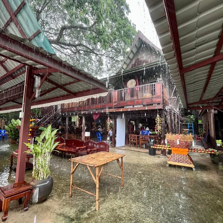 สายฝนชุ่มฉ่ำ-วันดา-@-หอวัฒธรรมพื้นบ้านไทยวน-สระบุรี-(feed-ge
