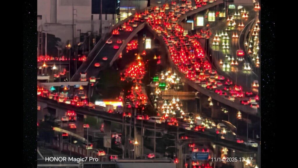 เปิดสาเหตุ-รถติด-ศุกร์นี้-เช็กจราจร-กับ-คู่หูจราจร-:-14-พฤศ-|-2025-11-14-12:05:00