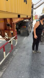 .-|-2025-11-16-06:00:00