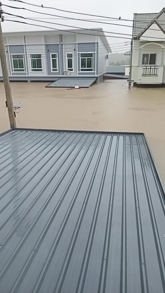 -อหาดใหญ่-จสงขลา-24-พย.68-สถานการณ์ยังคงวิกฤตน้ำยังคงท่ว