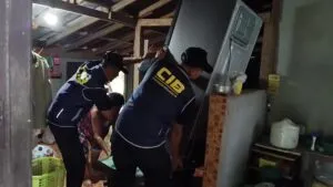 ตำรวจสอบสวนกลาง-มอบสิ่งของอุปโภคบริโภค-ให้ประชาชนในพื้