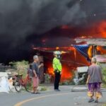 1-ธค-68-เวลา-1447-น.-เหตุเพลิงไหม้บ้านเรือนประชาชน-ซอยสวน-|-2025-12-01-08:09:00