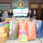 โรงพยาบาลเจริญกรุงประชารักษ์-ร่วมมอบเครื่องอุปโภคบริโภคที่จำเป็น-ช่วยผู้ประสบอุทกภัยภาคใต้