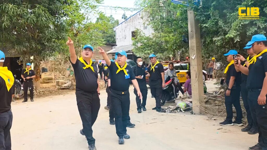 ‘ผู้บัญชาการต่อ’-นำทีมลงพื้นที่ภาคใต้-มอบสิ่งของเครื่องใช้จำ