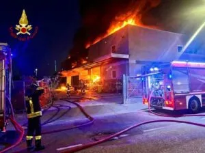 การสอบสวนสวนคดีในจีนแผงลอยสไตล์อิตาลีพบกับการก่อวินาศกรรม