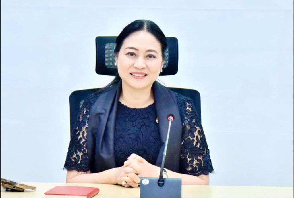 ดอกเตอร์รวีวรรณ-ภูริเดช-ปลัด-ทส.-ประชุมเตรียมความพร้อมรับมือไฟป่า