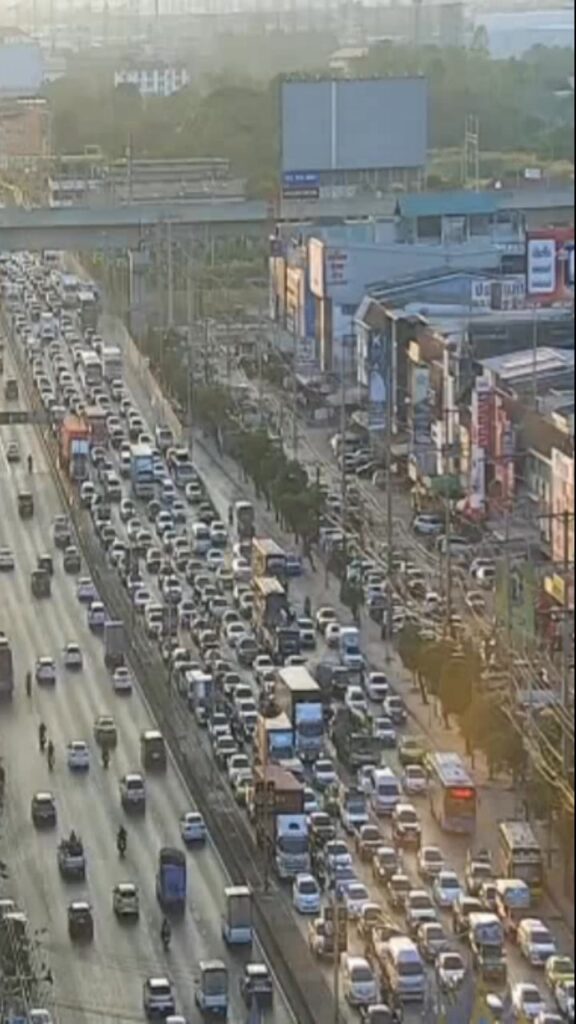 26-ธค-68-เวลา-1725-น-ขยับเล็กน้อย-ถ.รังสิตปทุมธานี-สะพา-|-2025-12-26-10:30:00