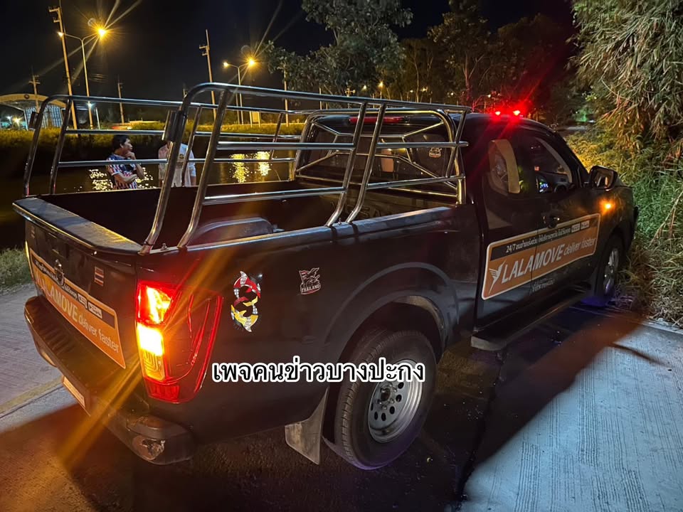 เมาชนแล้วหนี-หนุ่มอายุ-43-ปี-เมาแล้วขับรถกระบะพุ่งออกจากจุด-|-2025-12-28-03:08:00