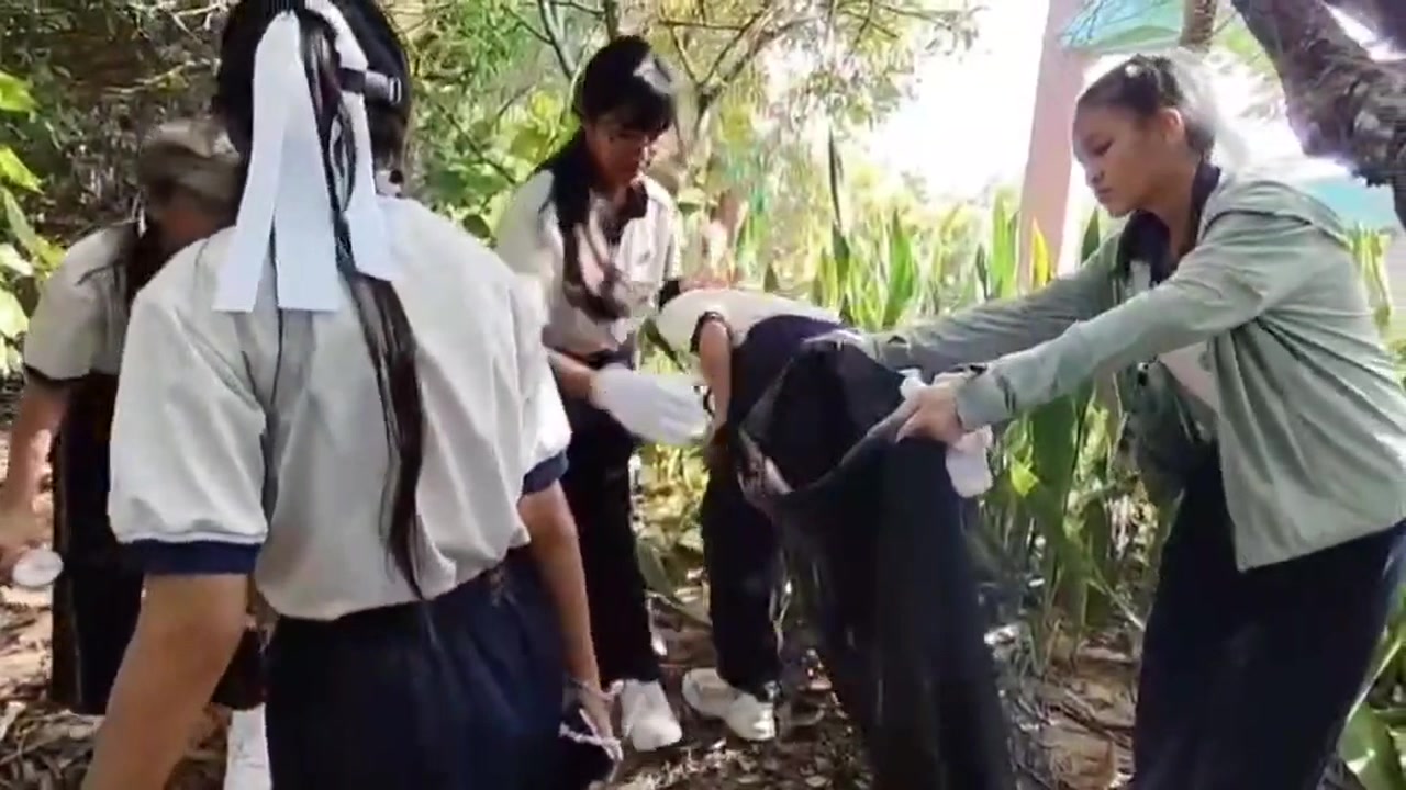 -กรมทะเล-โดย-สทช.1-ให้การต้อนรับคณะครูและนักเรียนเข้าศึกษา