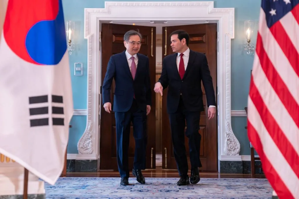 การศึกษาวิจัยของกลุ่มธุรกิจแร่ขั้นสุดยอดร่วมกับพันธมิตรเพื่อจีน