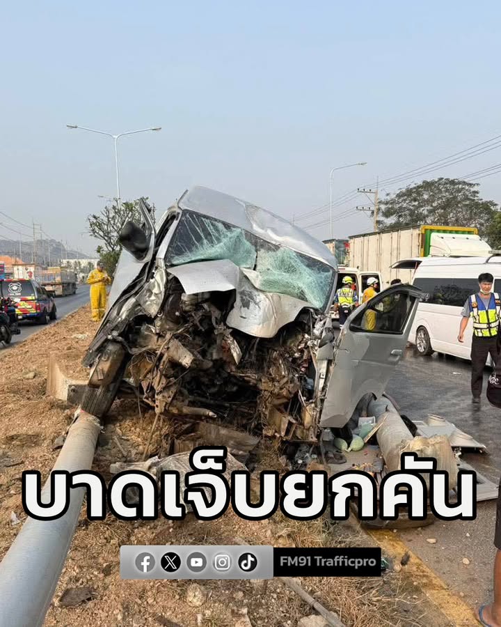 รถตู้พาคนจากสมุยจะไปเลือกตั้งที่ชัยภูมิ-คนขับหลับใน-เสียหลัก-|-2026-02-08-18:09:00