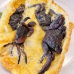 หิวกันหรือยังลูก-มาเหนื่อยๆ-แม่ทำไข่เจียวปูให้กินกันวันนี้