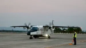 กองบิน-56-จัดแพทย์-พยาบาล-และเจ้าหน้าที่-สนับสนุนการรับ-ส่งผ-|-2026-02-26-08:27:00