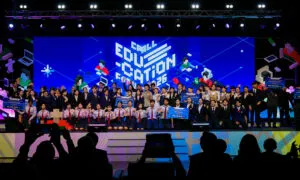 เวทีลุกเป็นไฟ-cp-all-training-forum-มอบทุนกว่าพันล้าน