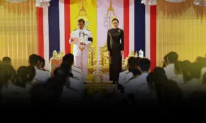 ในหลวง-ราชินี-ทรงรัฐพิธีเปิดประชุมสภาฯ-ให้ยึดความถูกต้อง-ประโยชน์สุขประชาชน