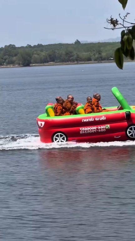 อากาศมันร้อน-พระไม่ใช่หุ่นยนต์-(feed--with-fetchrss