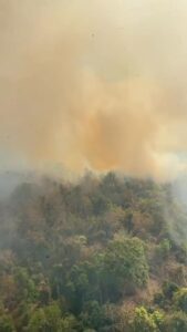 -เฮลิคอปเตอร์-ka-32-ลุยดับไฟป่าบริเวณ-อสันทราย-และ-อ.ดอยสะ