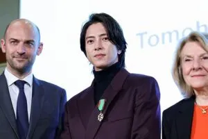 มอบรางวัลนักแสดงนักแสดง-squawk-of-merit-จากไวน์ละคร