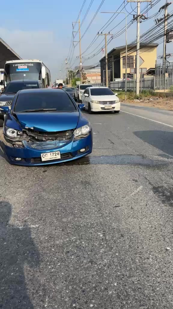 เมื่อเวลา0730นวันที่-9-เมย.-เหตุรถบัส-รถเก๋ง-รถกระบะ2-รถย-|-2026-04-09-00:54:00