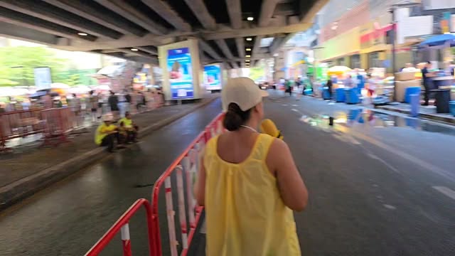 สงกรานต์สีลม-’69-เริ่มแล้ว-พร้อมเปิดกฏเหล็ก-5-ป-(feed-gener-|-2026-04-12-05:49:00