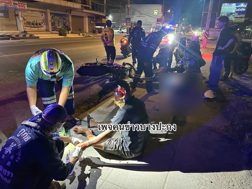 ก้มดูมือถือ-หนุ่มอายุ-39-ปี-ขี่รถจักรยานยนต์ก้มมองมือถือโดย-|-2026-04-12-02:06:00