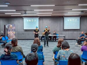 ตำรวจสอบสวนกลาง-บรรยายให้ความรู้เกี่ยวกับการรับมือสถาน