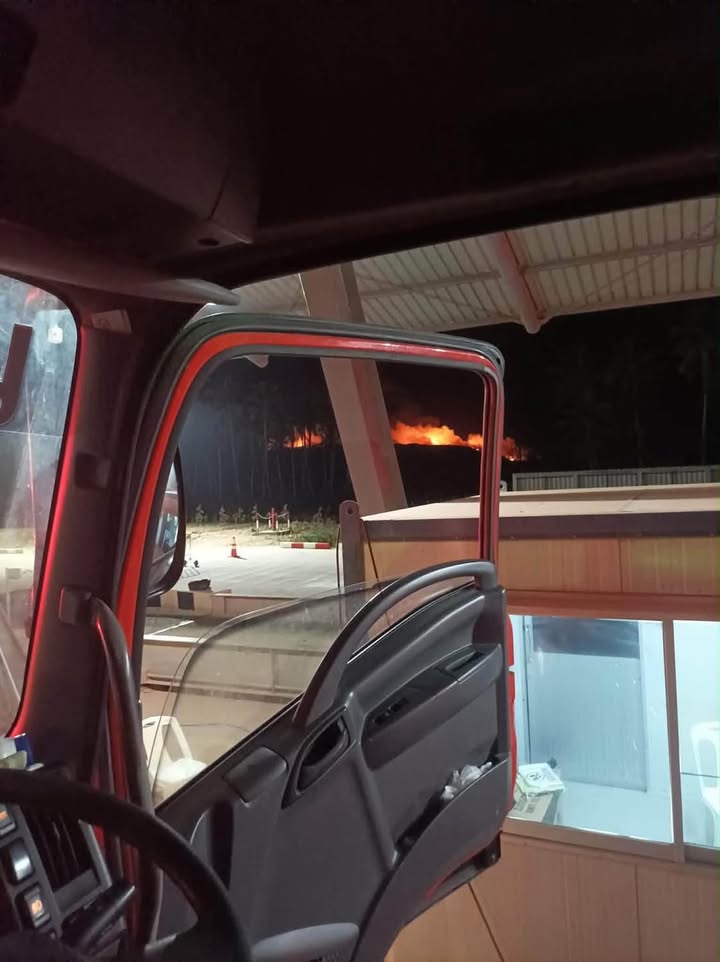 ด่วน-ไฟไหม้บ่อขยะเกาะแต้ว-สงขลา-กลุ่มควันปกคลุมพื้นที่-เตือ-|-2026-04-23-03:30:00