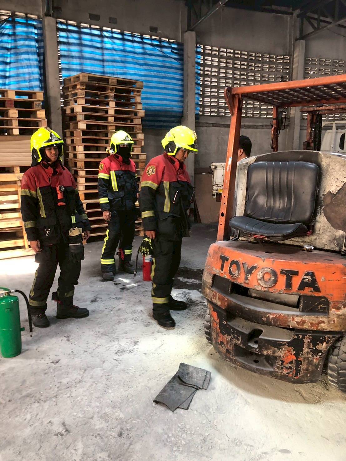 29-เมย69-สดพสวนมะลิ-กปก.1-ออกระงับเหตุเพลิงไหม้รถโฟ-…-อ่