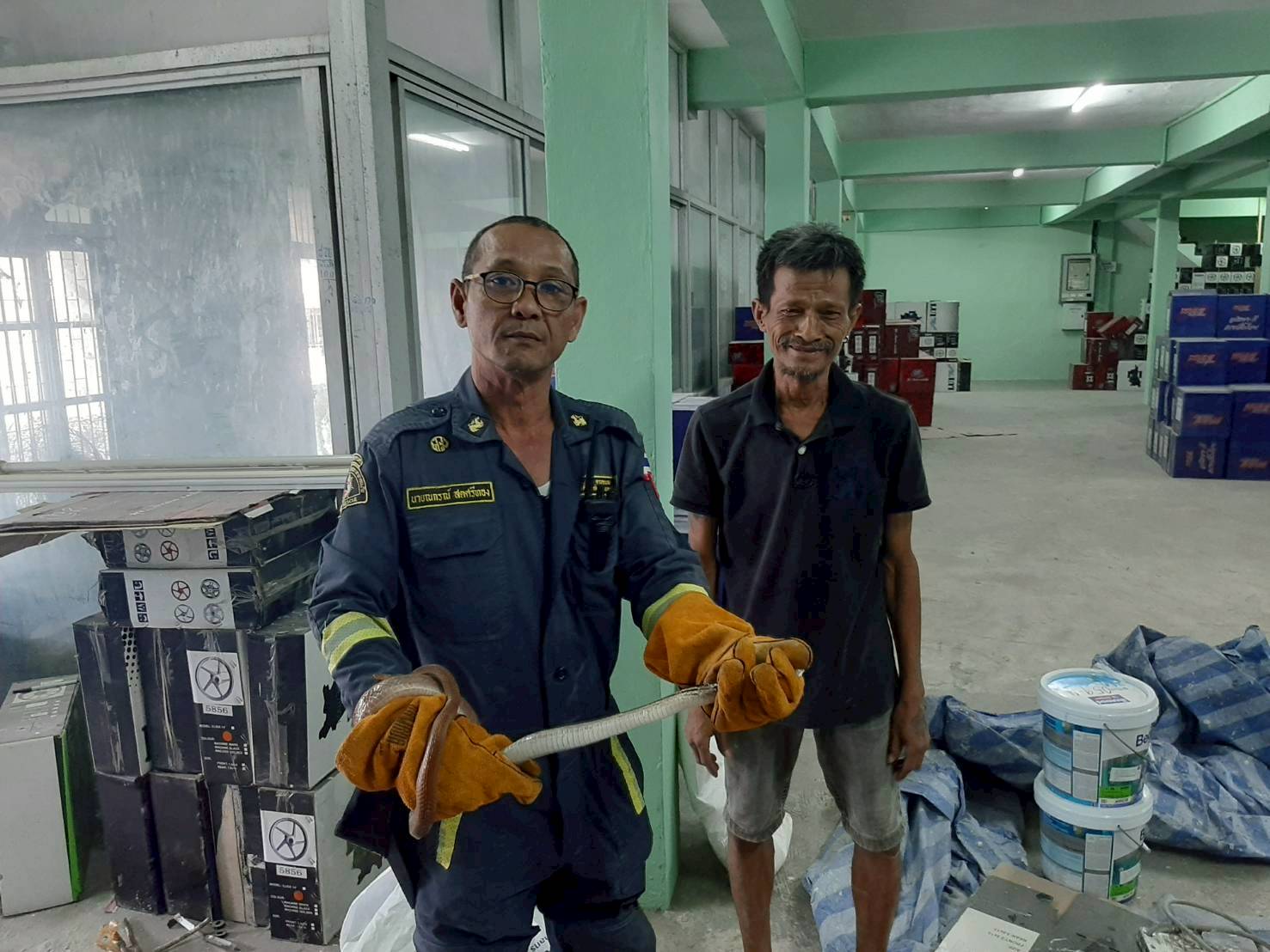สถานีดับเพลิงและกู้ภัยดาวคะนอง -กองปฏิบัติการดับเพลิงและกู้ภ