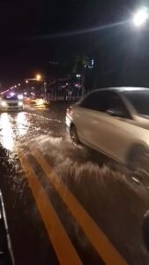 -อเมือง-จ.อุดรธานี-ฝนตกหนัก-น้ำท่วมเทศบาลนครอุดรธานี-ช่วงถ