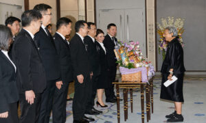 ปตท.-ทูลเกล้าฯ-ถวายเงินรายได้จากการออกร้านปี-2568-บำรุงสภากาชาดไทย