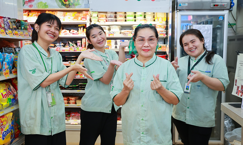 8-ปี-เซเว่นเปิดพื้นที่สร้างอาชีพวัยเก๋า