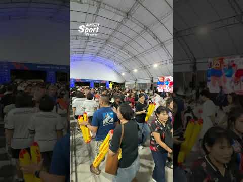 บรรยากาศแฟนนักตบลูกยางสาวไทยฟีเวอร์  