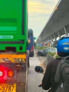 ติดเหมือนเดิม-ช่วงหน้าตลาดนำไท-ถนนบางนา-ตราด-ช่องคู่ขนาน-ขา-|-2026-08-10-23:29:00